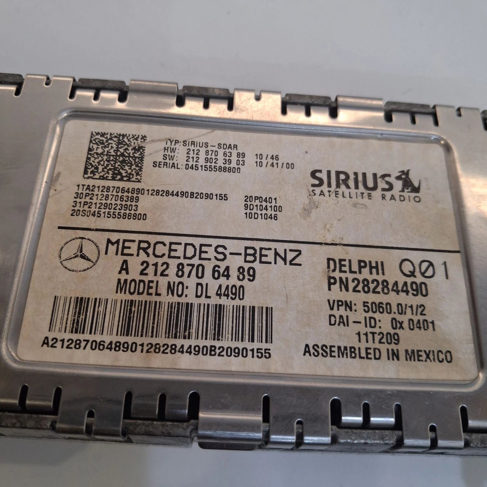 Genuine OEM Mercedes-Benz E350 Vapor Canister 2010-2011 – Part #2124700259