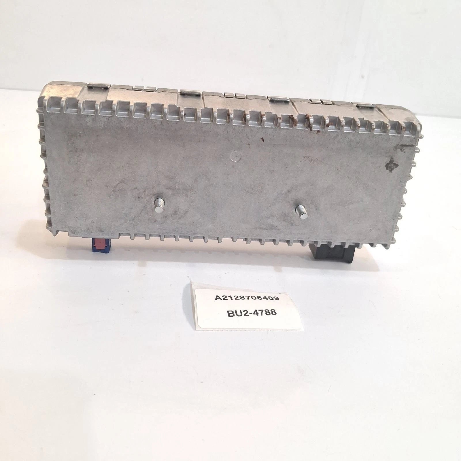 Genuine OEM Mercedes-Benz E350 Vapor Canister 2010-2011 – Part #2124700259