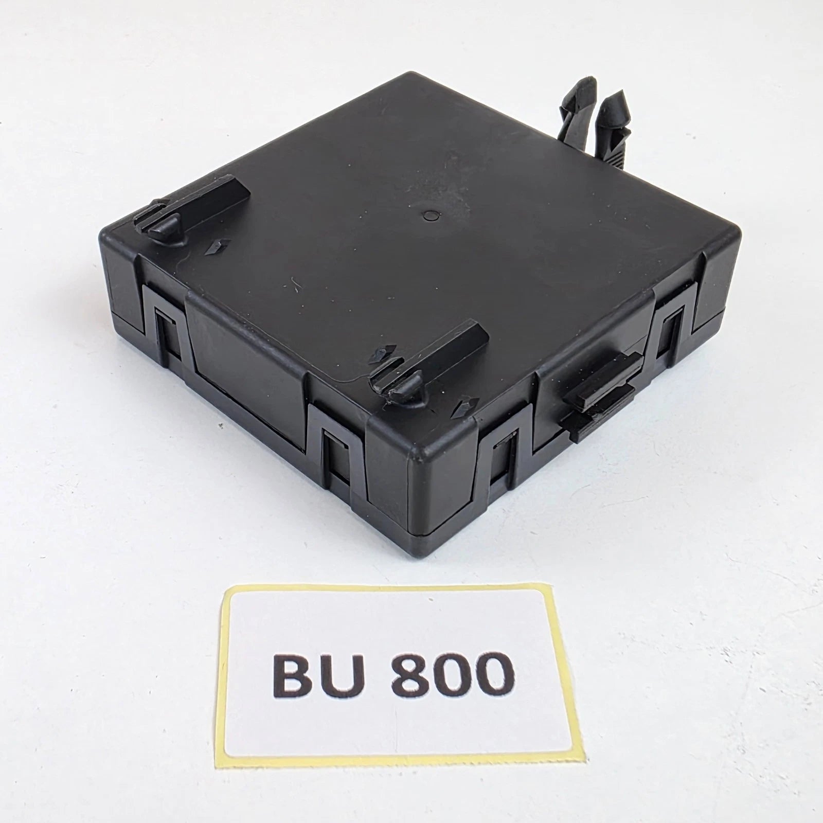 C300 ECU A2769001500 – Genuine OEM Mercedes-Benz Engine Control Unit