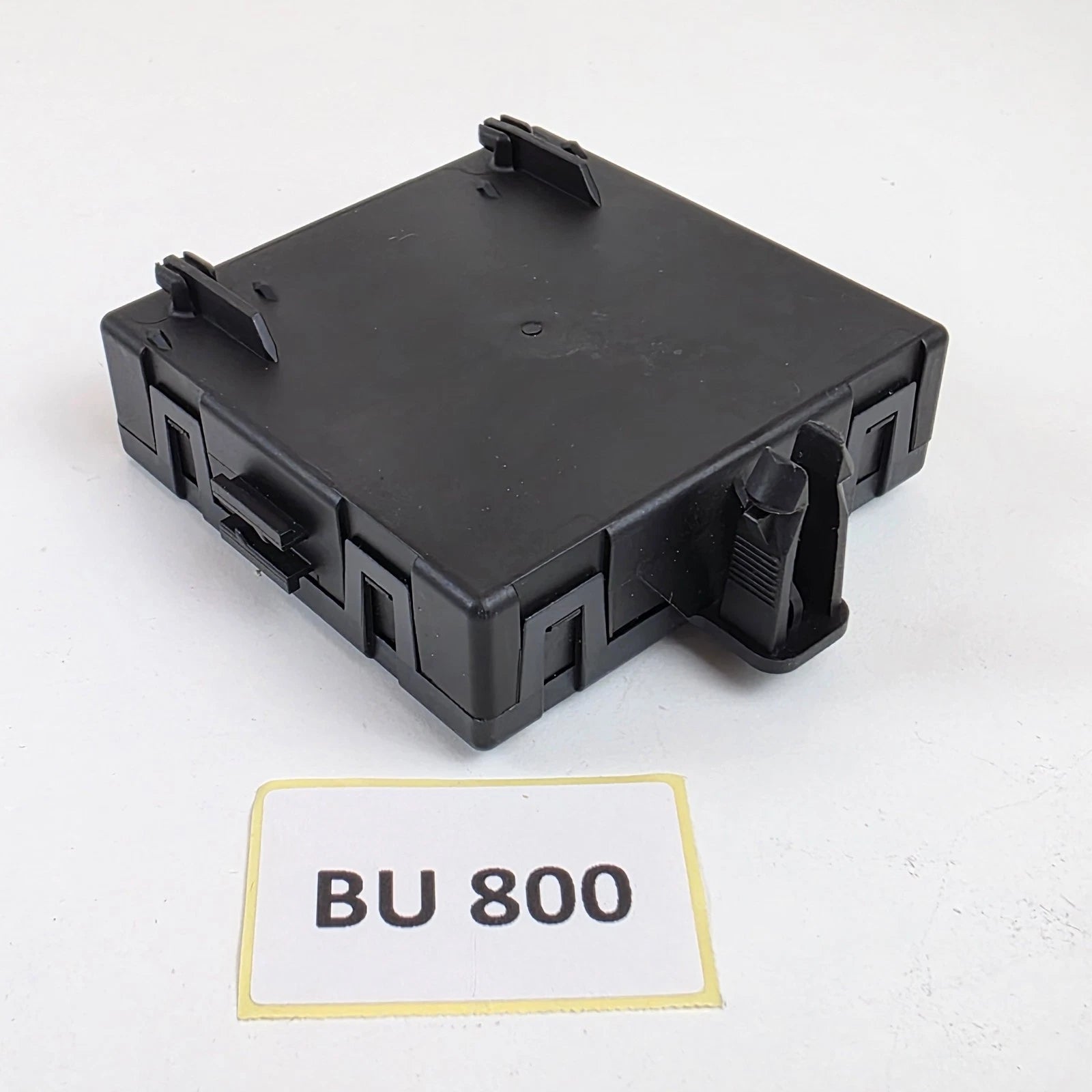 C300 ECU A2769001500 – Genuine OEM Mercedes-Benz Engine Control Unit